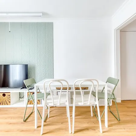 Apartment 6 People Rer A Disney-paris Video-projector Wifi Le Perreux-Sur-Marne