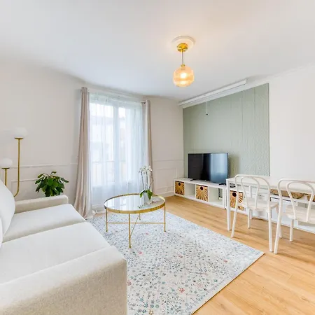 6 People Rer A Disney-paris Video-projector Wifi Apartment