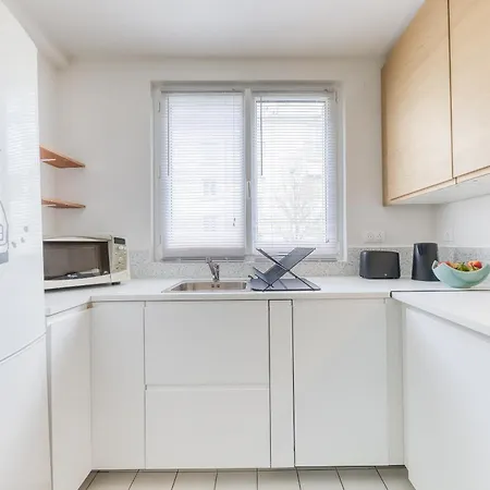 6 People Rer A Disney-paris Video-projector Wifi Apartment